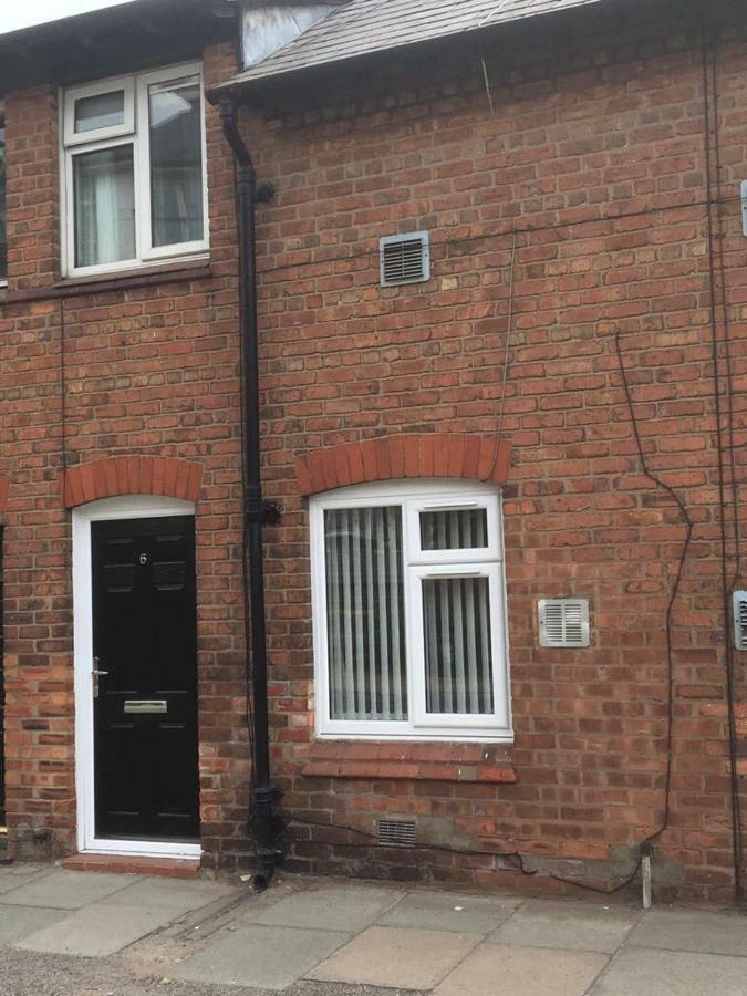 2 Bed Cottage Chester Extérieur photo